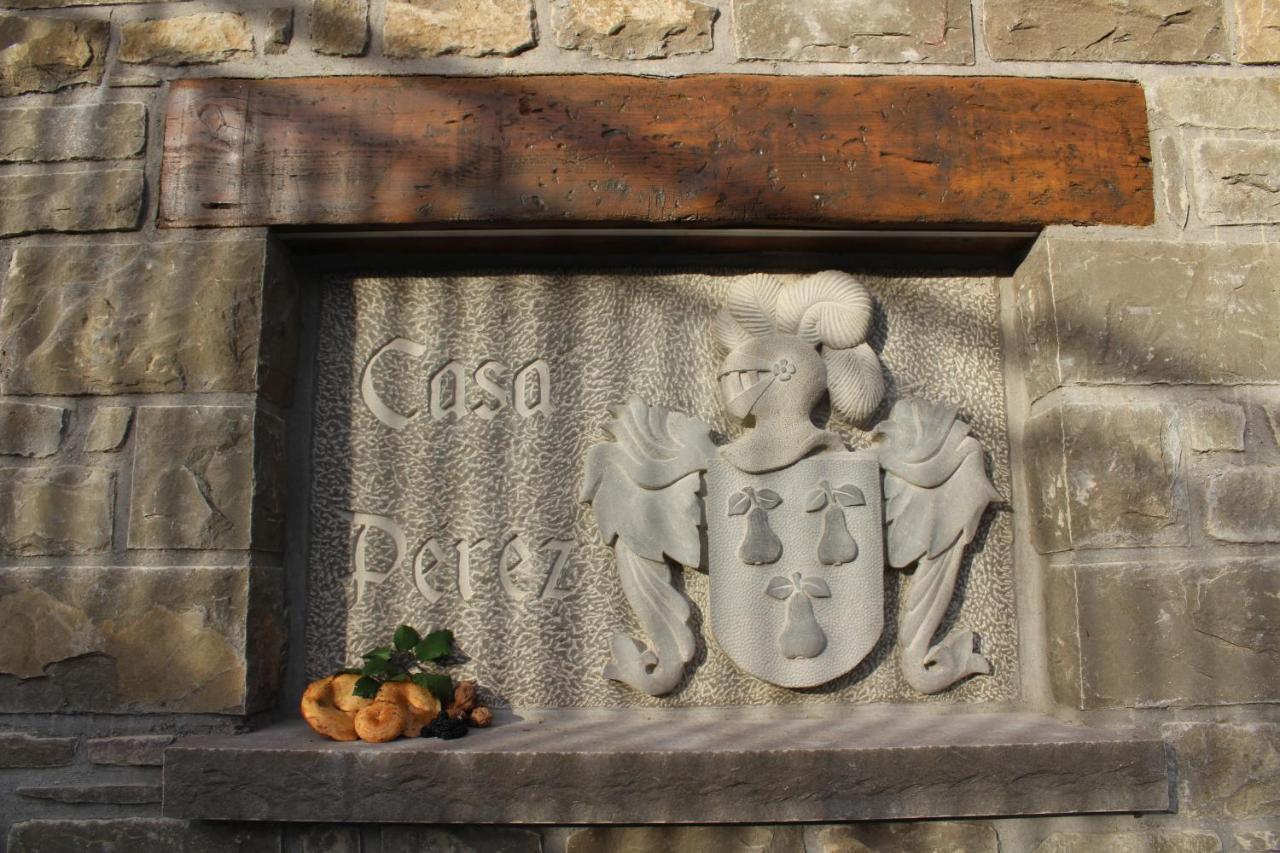 Casa Perez Guest House Yebra de Basa Ngoại thất bức ảnh