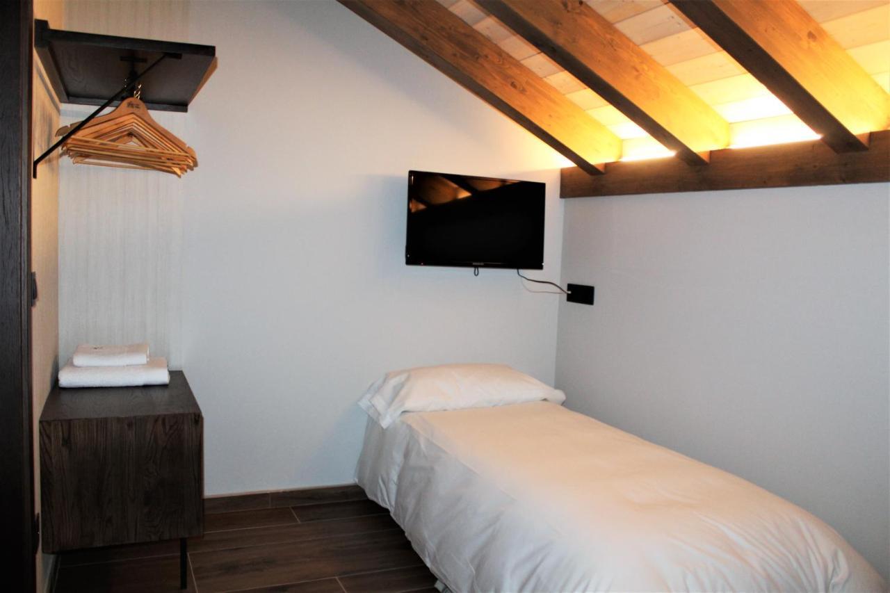 Casa Perez Guest House Yebra de Basa Ngoại thất bức ảnh