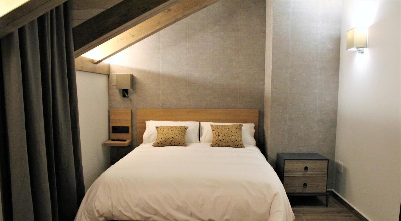 Casa Perez Guest House Yebra de Basa Ngoại thất bức ảnh