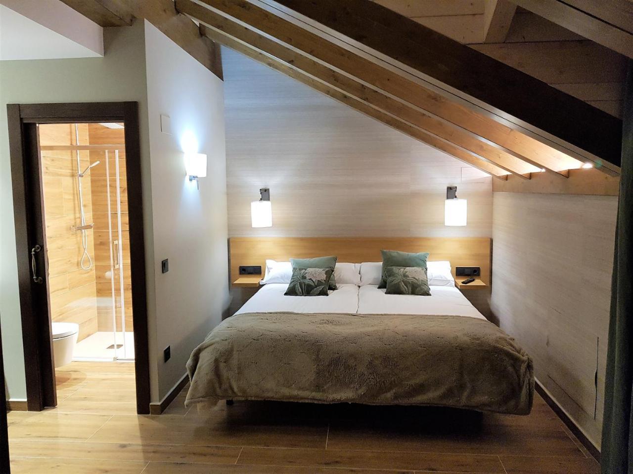 Casa Perez Guest House Yebra de Basa Ngoại thất bức ảnh